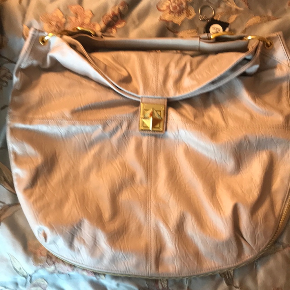 Avon zip around bag